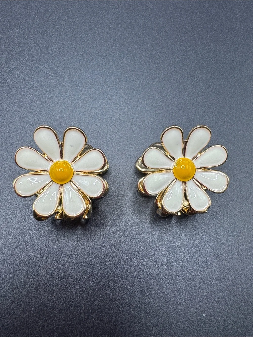 Gold-Tone White Daisy Hair Clips with Yellow Center set of 2